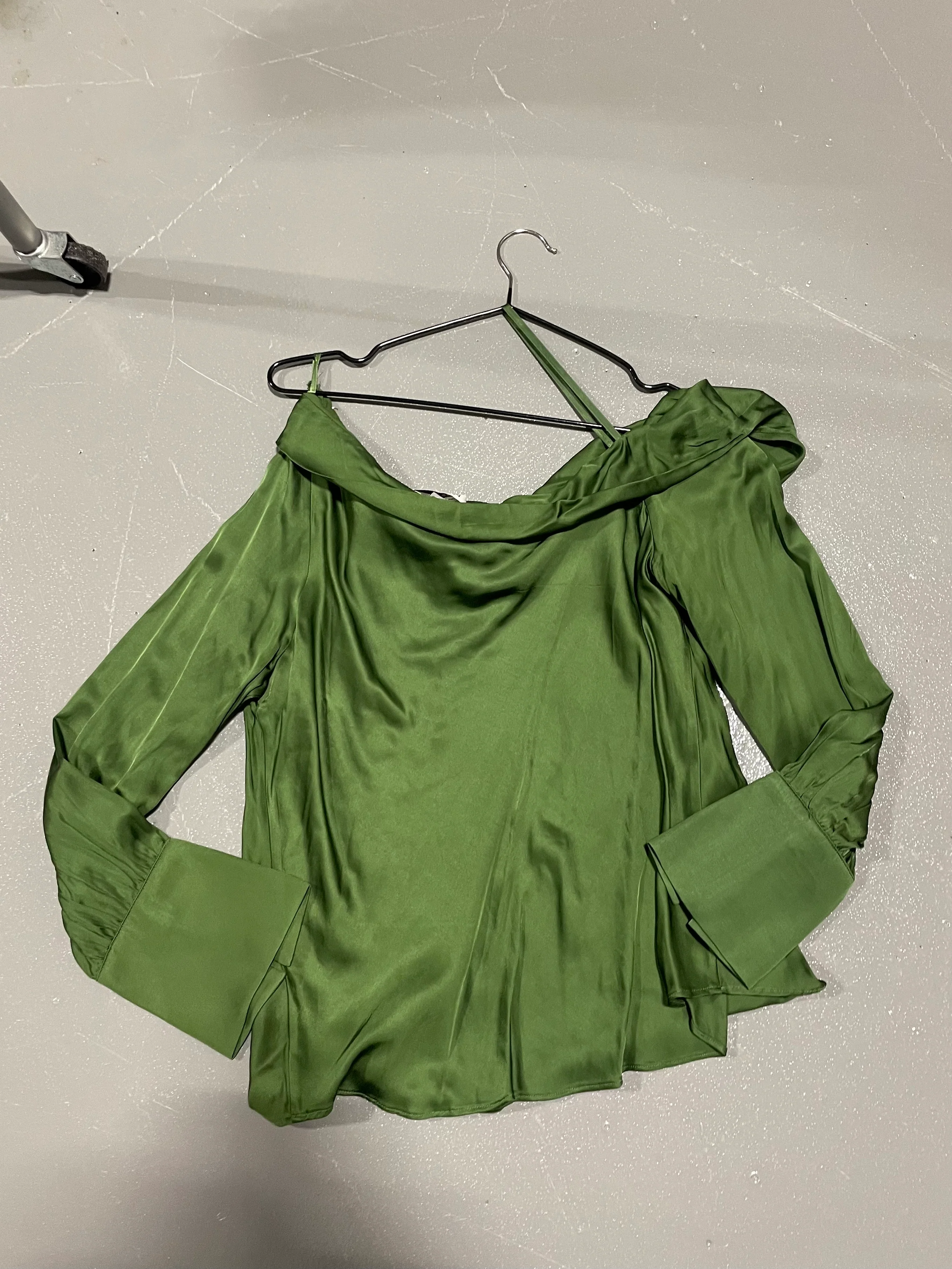 M&S Green Satin Asymmetrical Top - Image 3