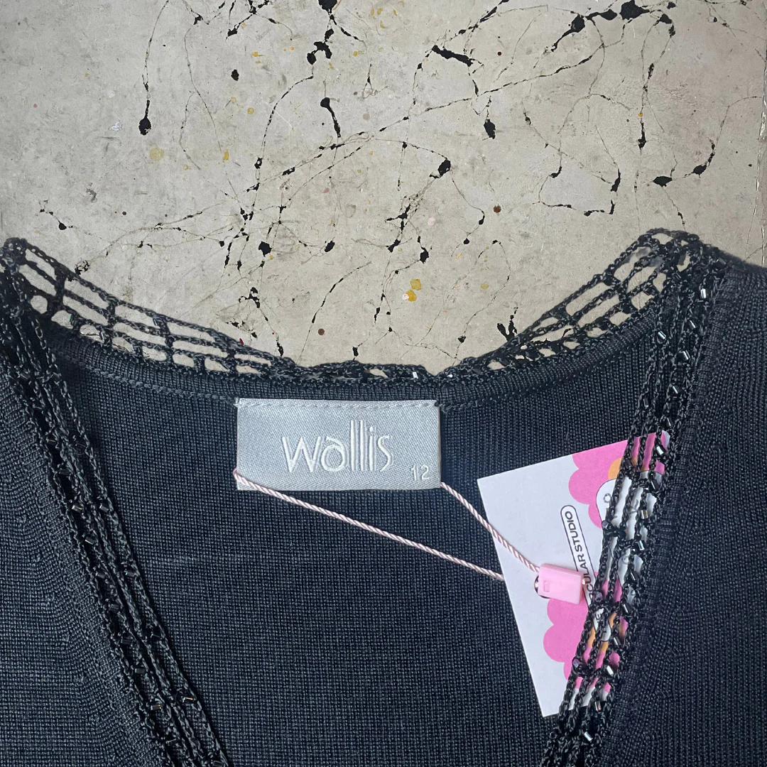 Vintage Wallis v Neck Black Cami - Image 6