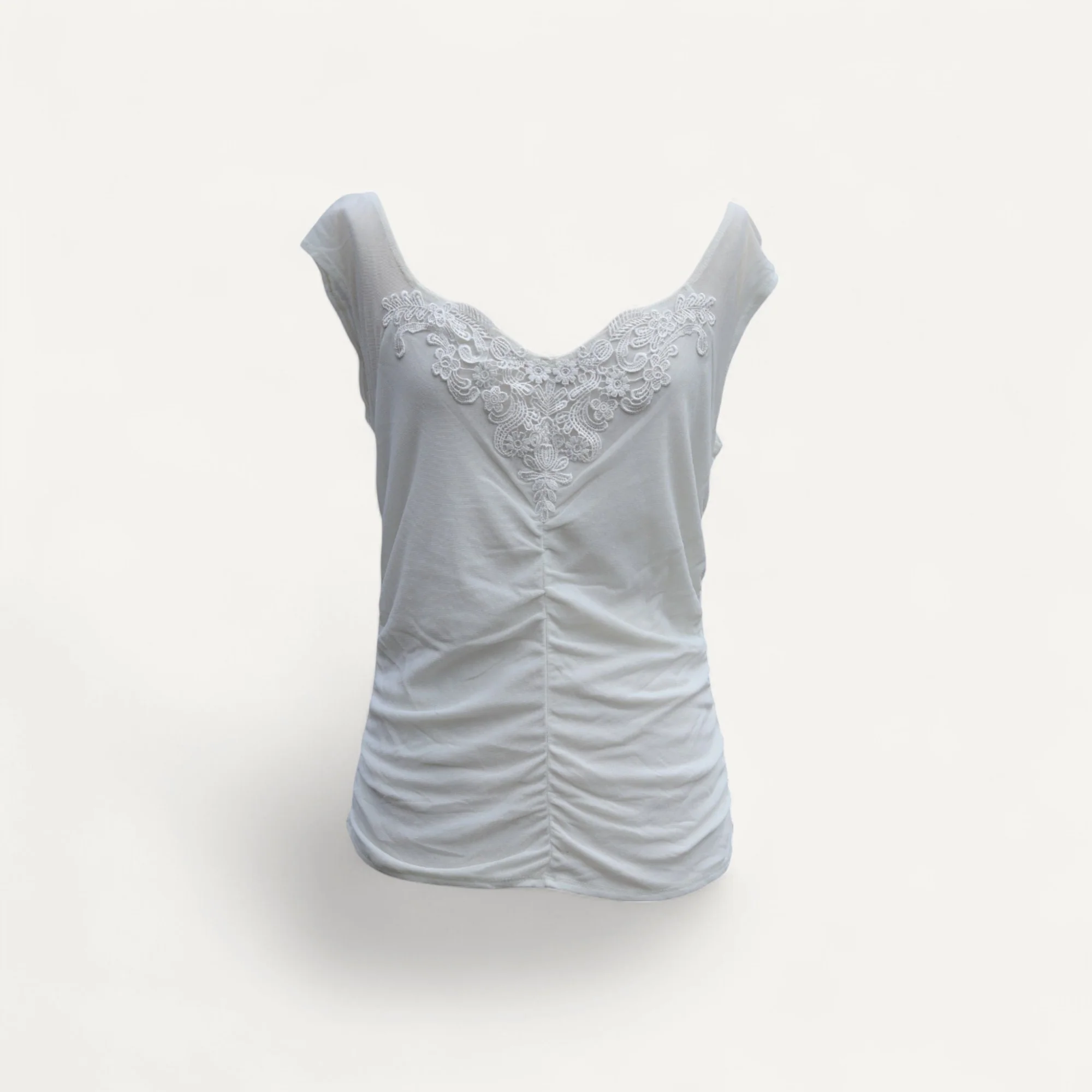 Vintage Whimsical White Lace Cami Size 18 - Image 3