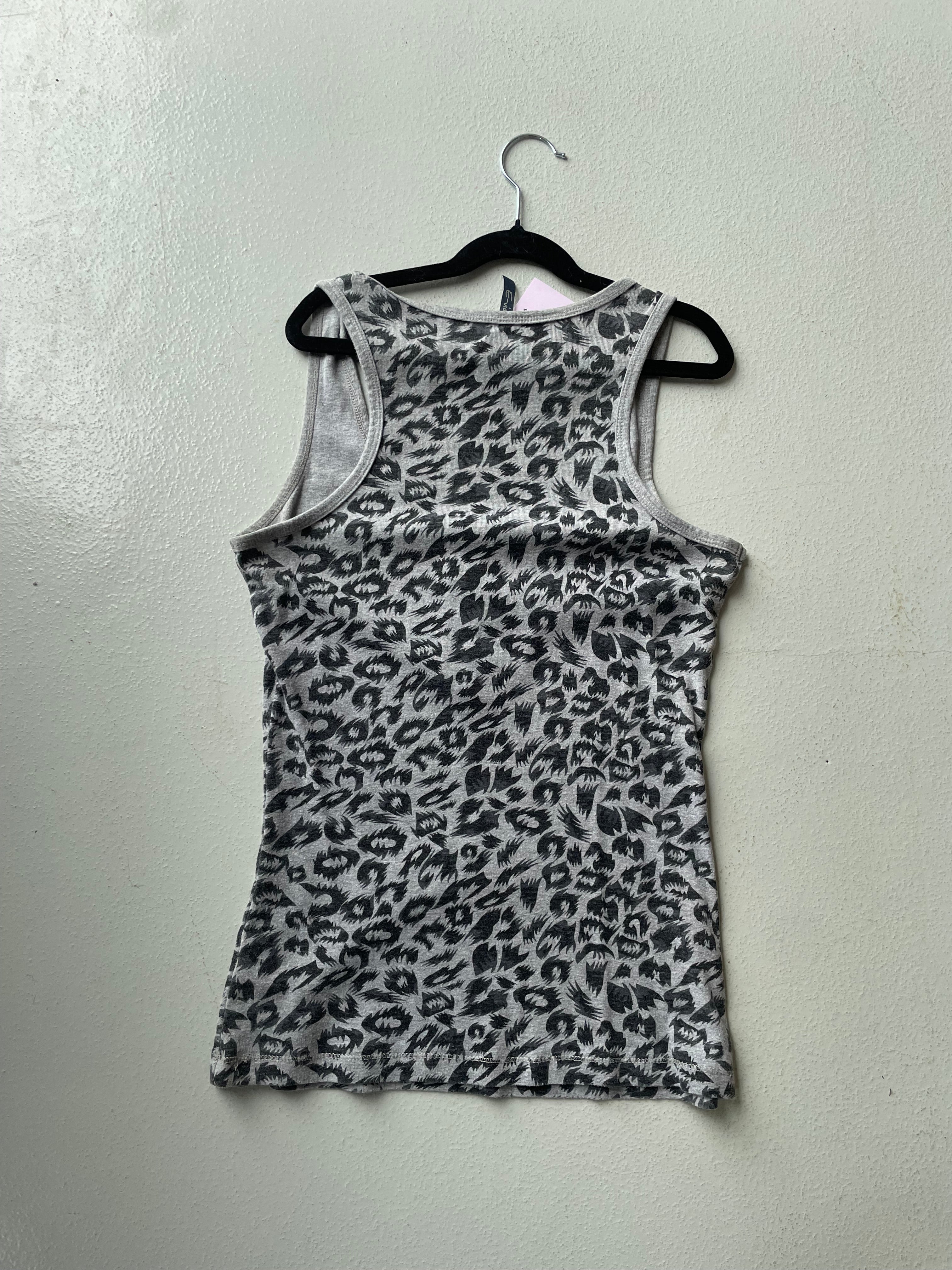 Vintage y2k Grey Animal Print Tank Top - Image 3