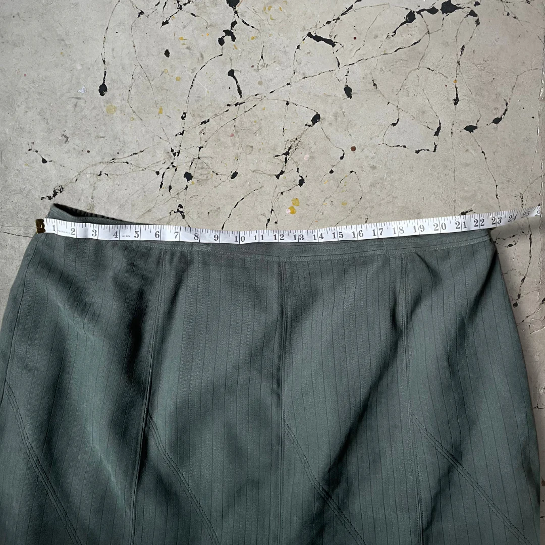 Vintage y2k Khaki Flared Midi Skirt - Image 3