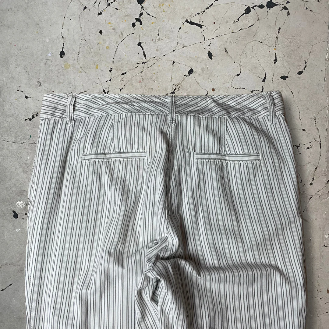 Vintage y2k Low Rise White Pinstripe Trousers - Image 3