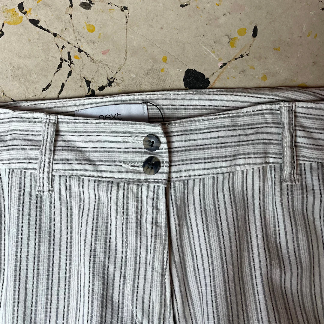 Vintage y2k Low Rise White Pinstripe Trousers - Image 6