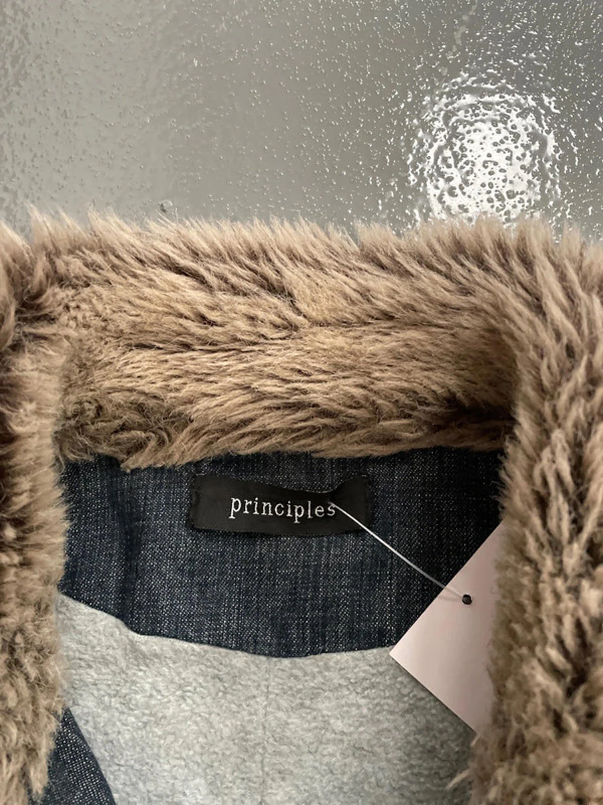 Vintage Y2K principles denim zip up jacket with faux fur trim - Image 4